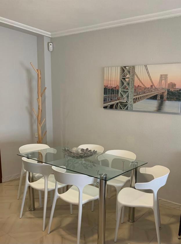Apartamento Frente Al Mar En El Campello Luaran gambar
