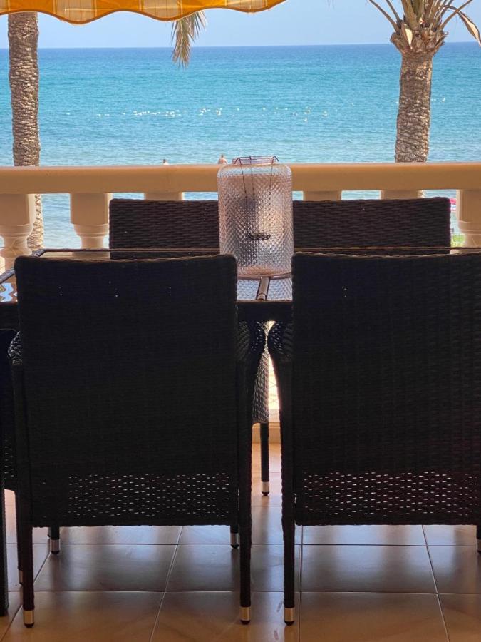 Apartamento Frente Al Mar En El Campello Luaran gambar