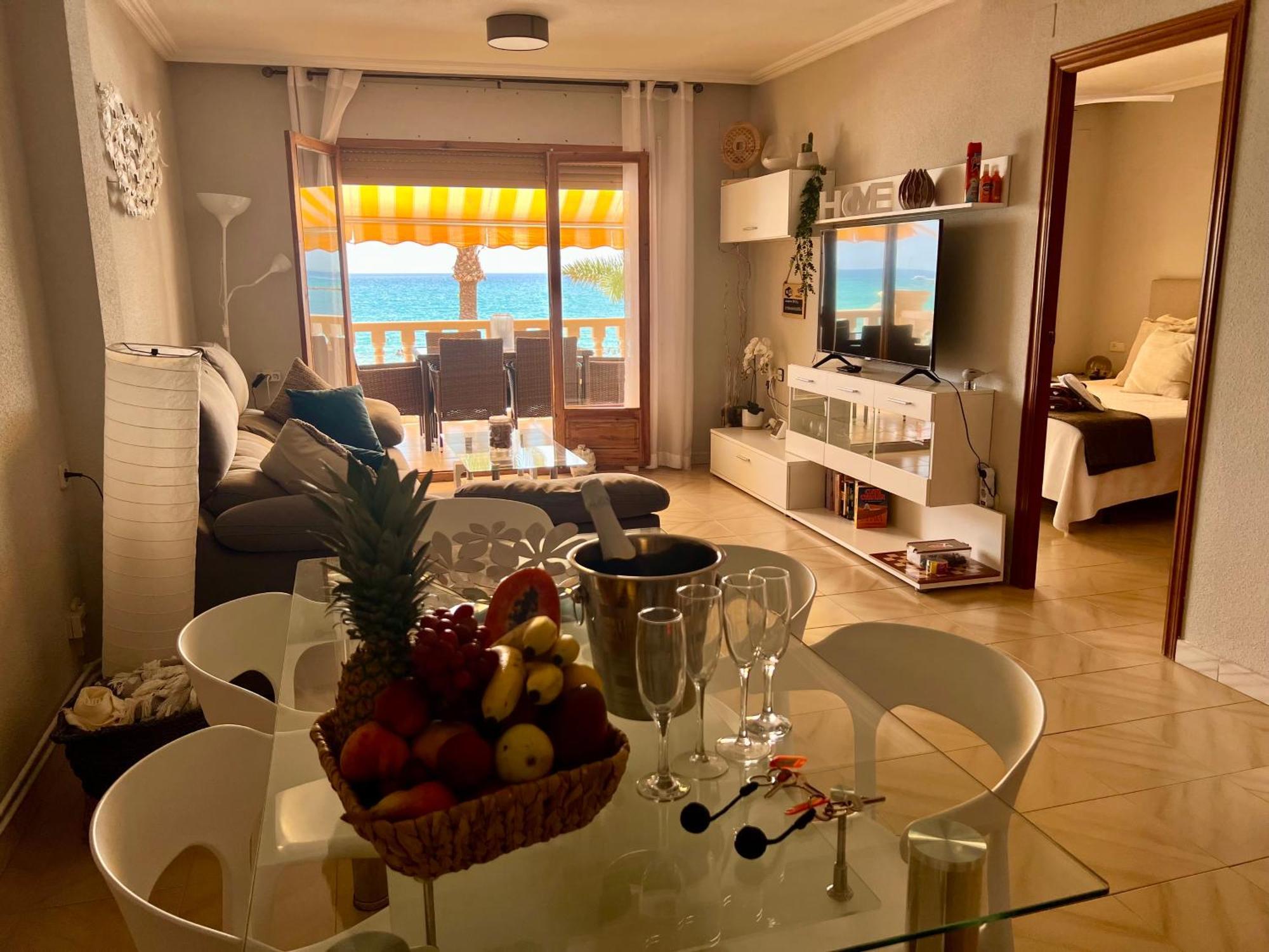 Apartamento Frente Al Mar En El Campello Luaran gambar
