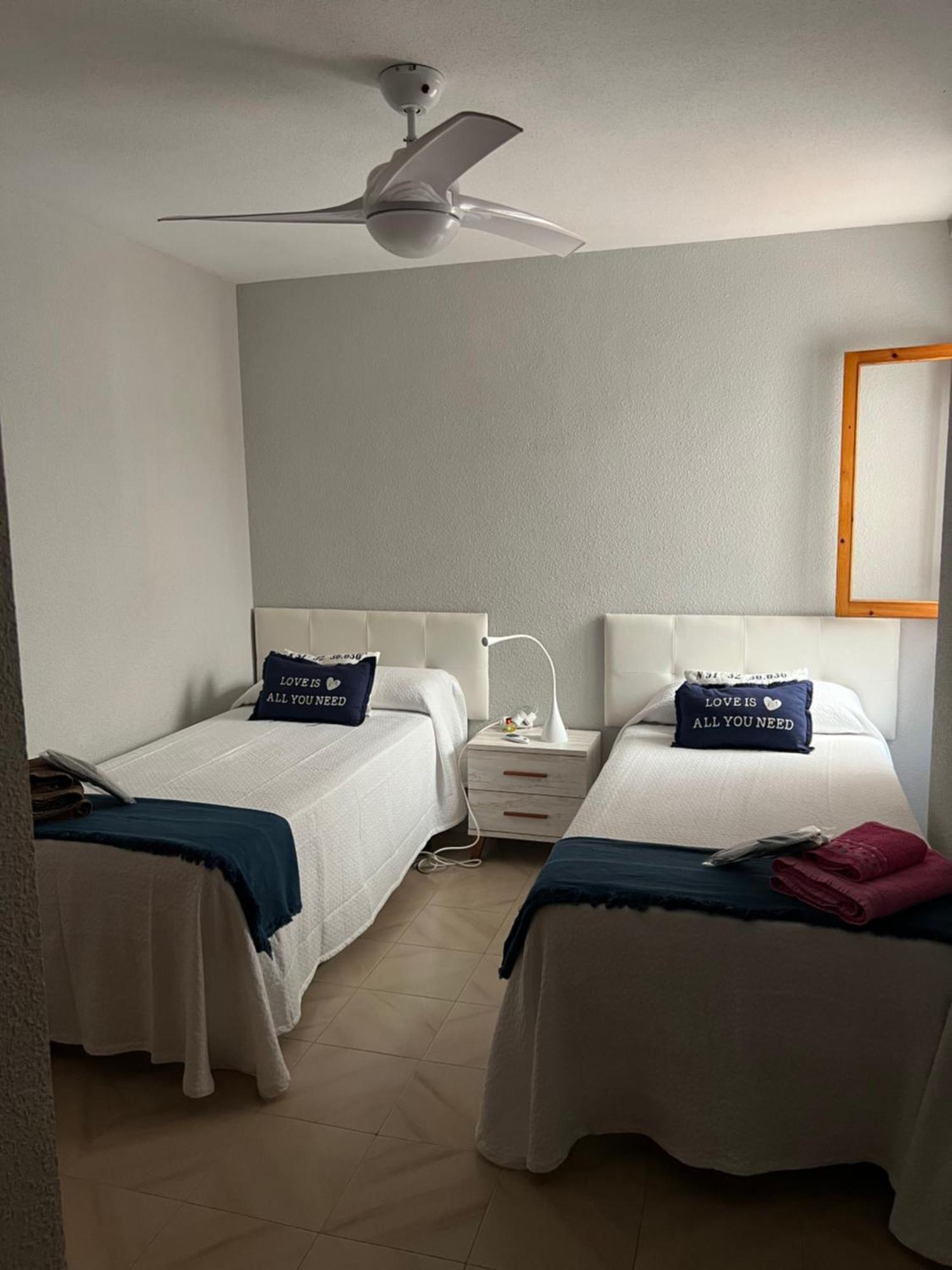 Apartamento Frente Al Mar En El Campello Luaran gambar